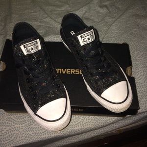 Glitter converse