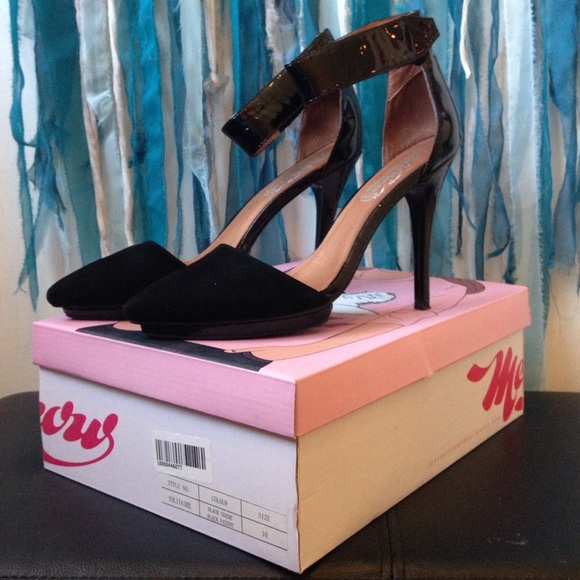Jeffrey Campbell Shoes - JEFFREY CAMPBELL "SOLITARE" Patent/Suede Pumps