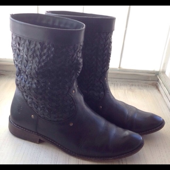 💢Reduced for quick SaLe! Black short Frye