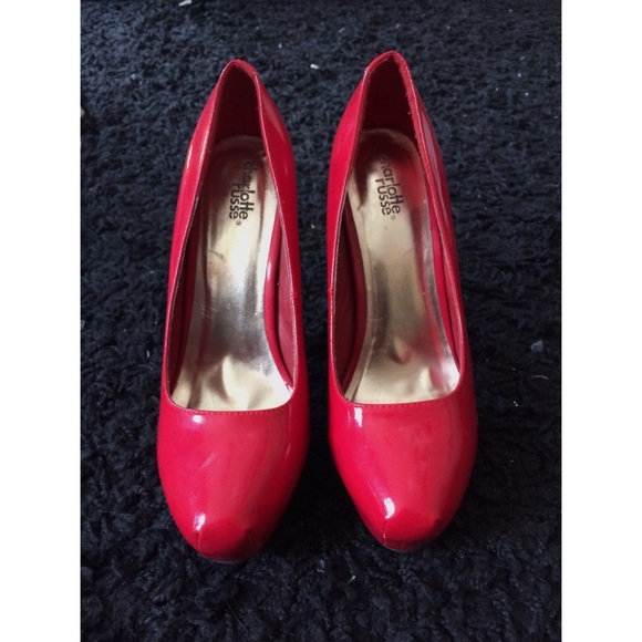 👠Killer Red Pumps👠