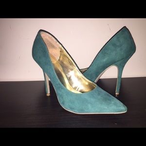 Teal heels