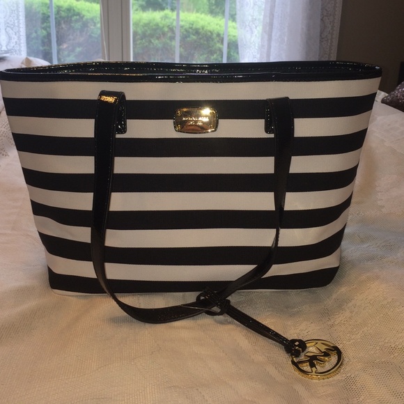 NWT Michael Kors summer Stripe purse.