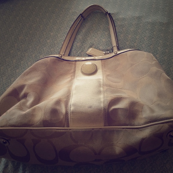 Nude/cream colored coach bag