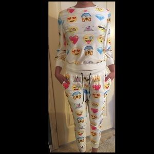 Emoji Jogger Set