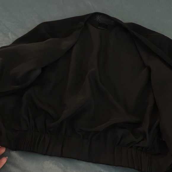 Kardashian collection - Picture 2 of 4