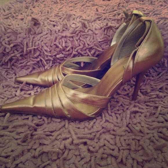💝💝Metallic Pumps