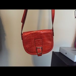 Organs cross body purse