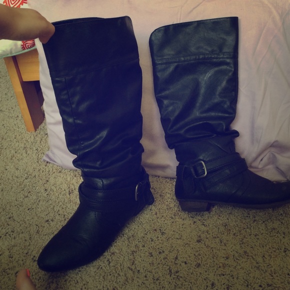 Black riding boots