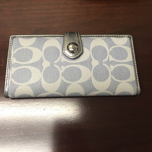 Coach wallet
