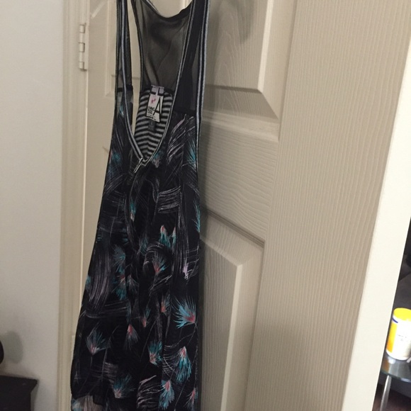 Printed Razorback tank with black sheer shoulders - Picture 2 of 4