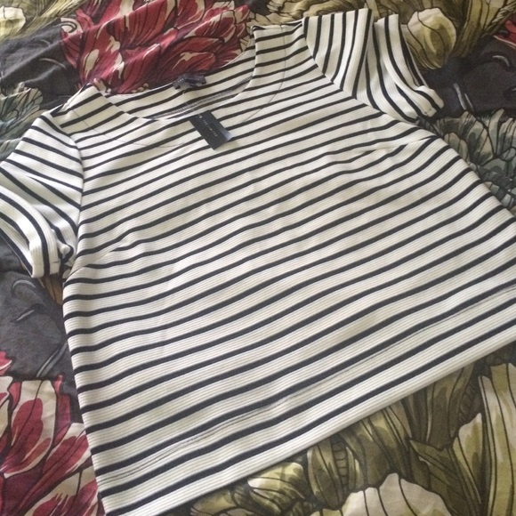 NWT Black and white stripe short sleeve top
