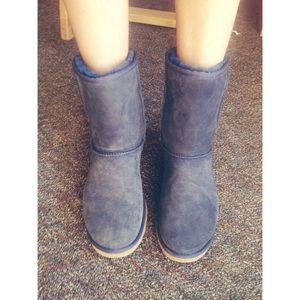 Classic Short UGGs in Blue