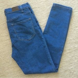 UO Super high rise jean