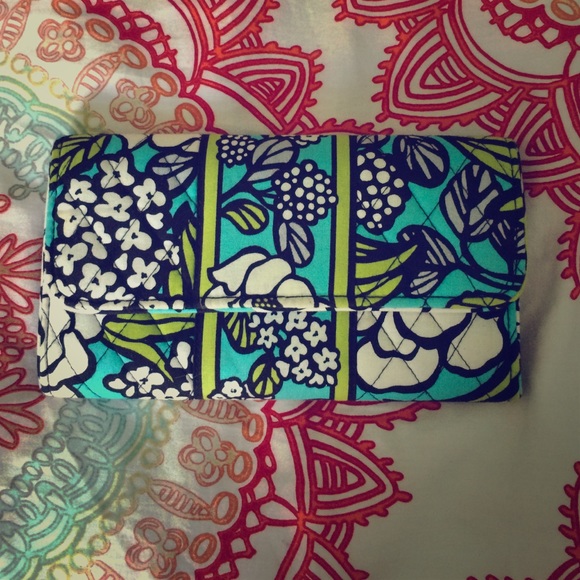 Magnetic Vera Bradley wallet