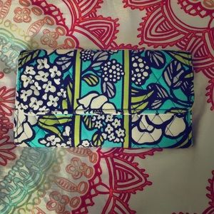Magnetic Vera Bradley wallet