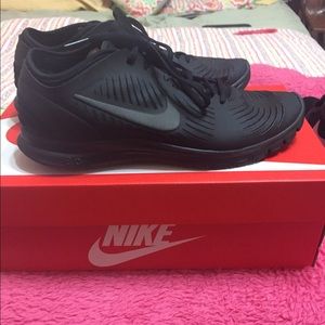 Nike Free Balanza sz 8 NWT