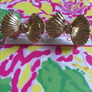 NWB Lilly Bow tie Earring
