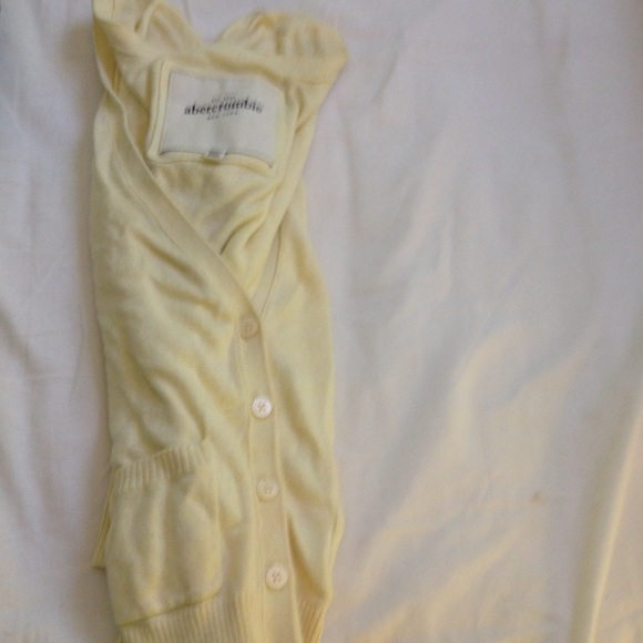 Cute light sweater - Picture 1 of 2