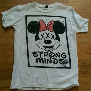 Straight edge Minnie mouse t shirt