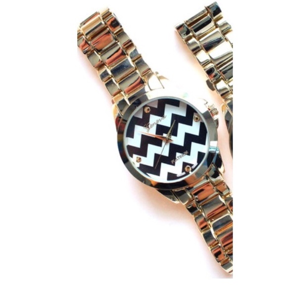 Chevron watch - Picture 3 of 3