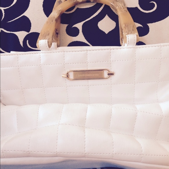 Liz Claiborne Handbags - Liz Claiborne white pleather handbag