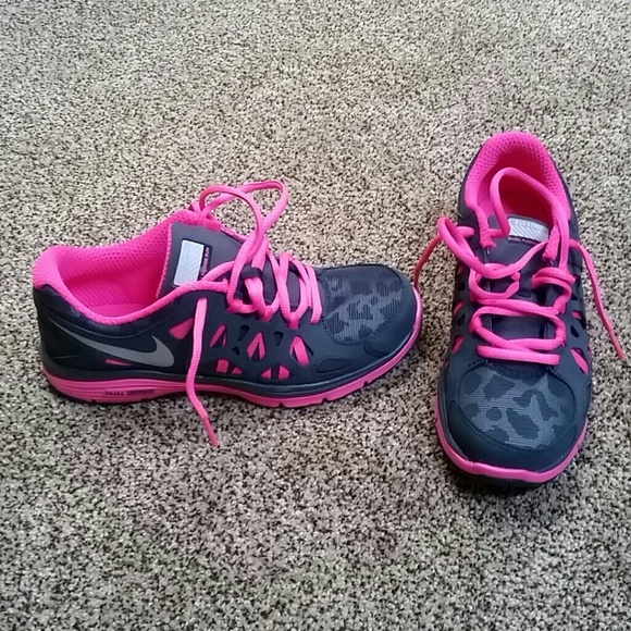 Pink and Gray Nike dual fusion