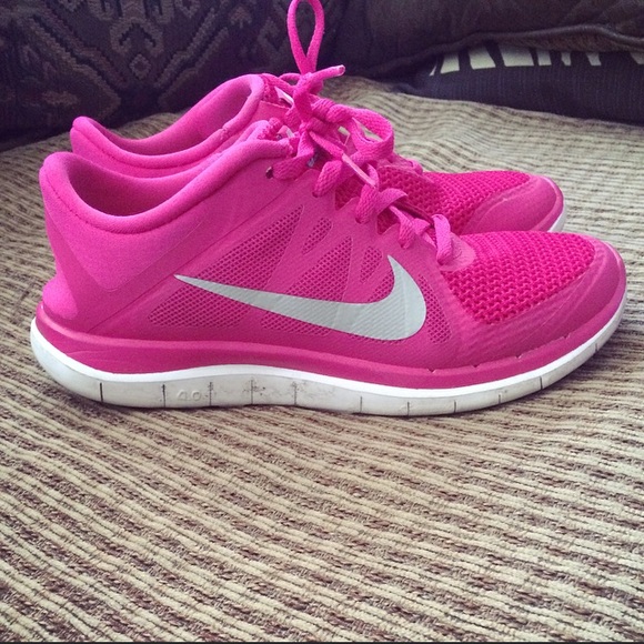 Nike sneakers (SOLD) - Picture 1 of 3