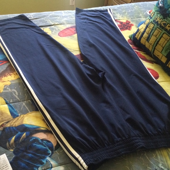 Adidas Sports Pants - Picture 4 of 4