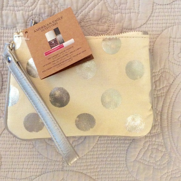 Wristlet Gift Set !!