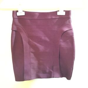 Guess mini skirt