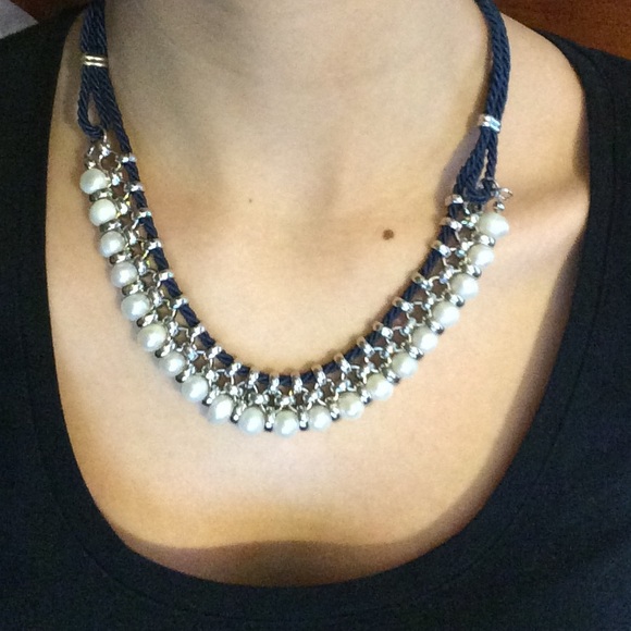 Lia Sophia Jewelry - Lia Sophia "Perla Del Mar" necklace