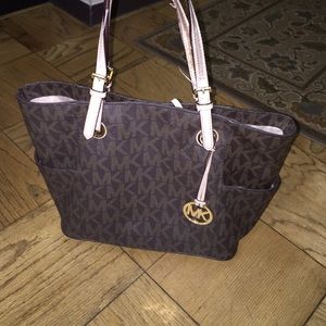 Michael Kors purse