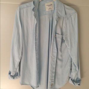 🚫🚫 SOLD 🚫🚫 AE button down
