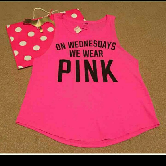 Pink vs shirt - Picture 1 of 1