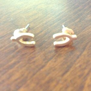 A pair of earrings