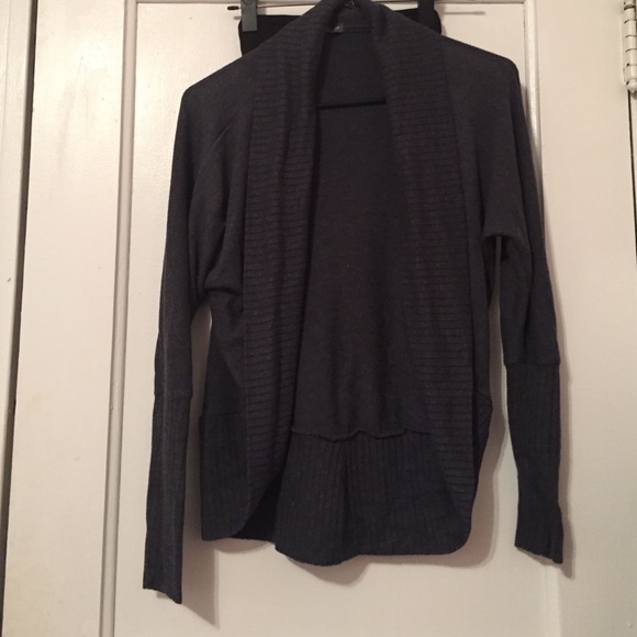Forever 21 dark gray sweatshirt