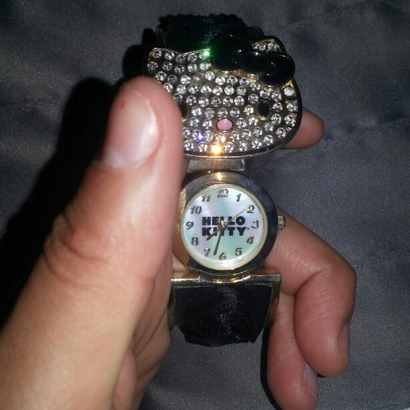 Hello kitty watch - Picture 2 of 4