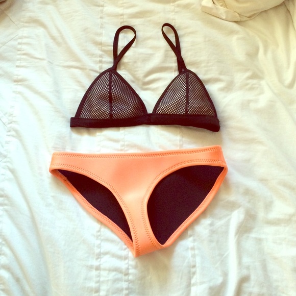 swimsuit!