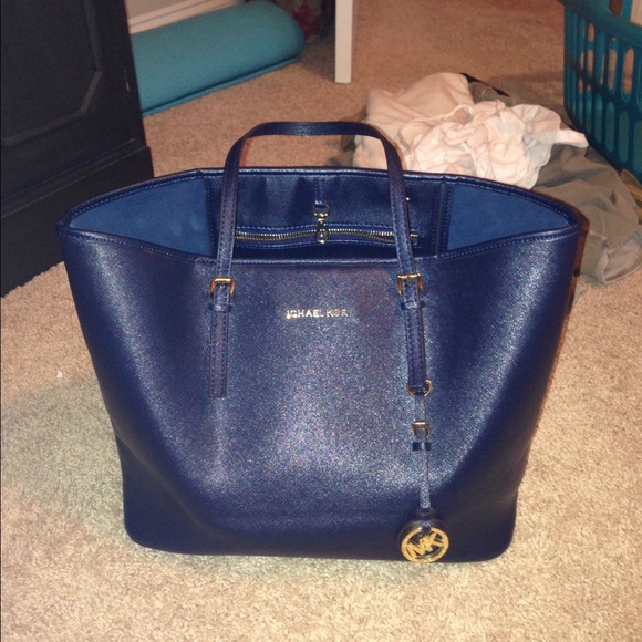 Michael kors navy tote handbag