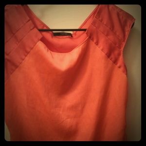 Tahari 2 toned shirt