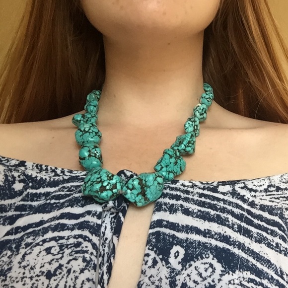 Chunky turquoise necklace