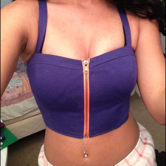 Electric colored crop top - Picture 3 of 3