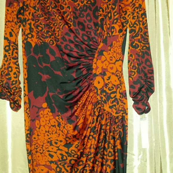 Dress - Picture 3 of 3