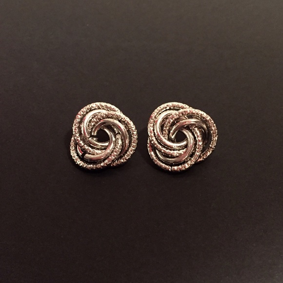 Jewelry - silver loop earrings