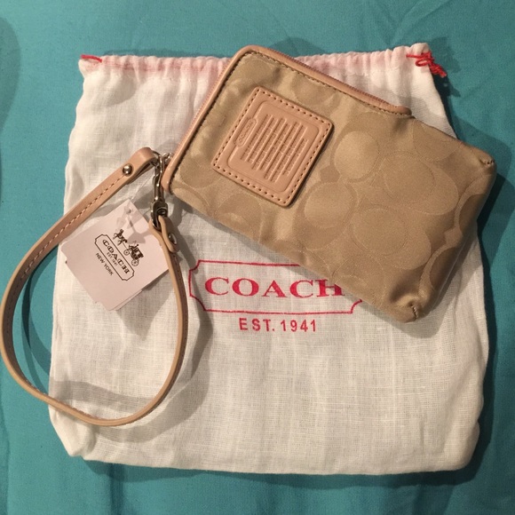 Traded 🎉Coach wallet and younique.