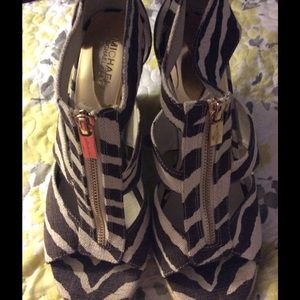 MK wedge sandals! So sassy👠💄👄