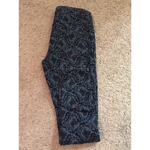 Forever 21 Skinny Jeans