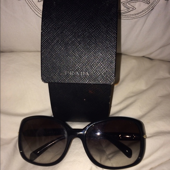 🎉🎉🎉Prada sunglasses🎉🎉🎉🎉SALE 🎉🎉
