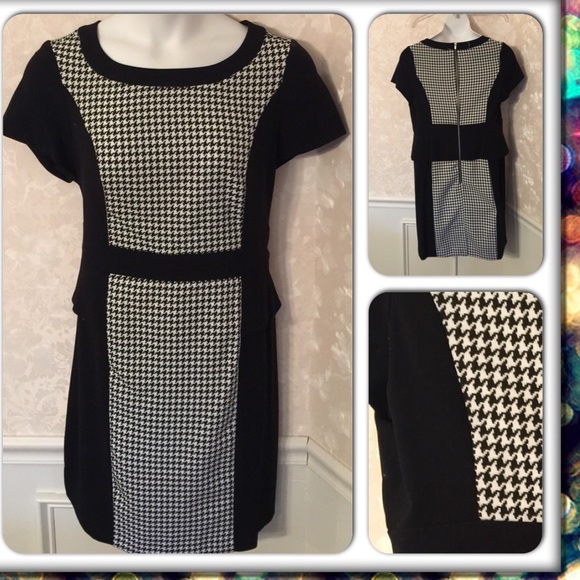 SOLD - Picture 3 of 4