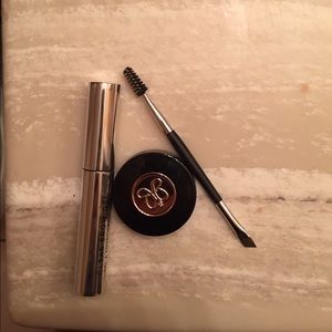 Anastasia Beverley Hills eyebrow kit